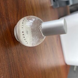 fenty beauty liquid diamond bomb